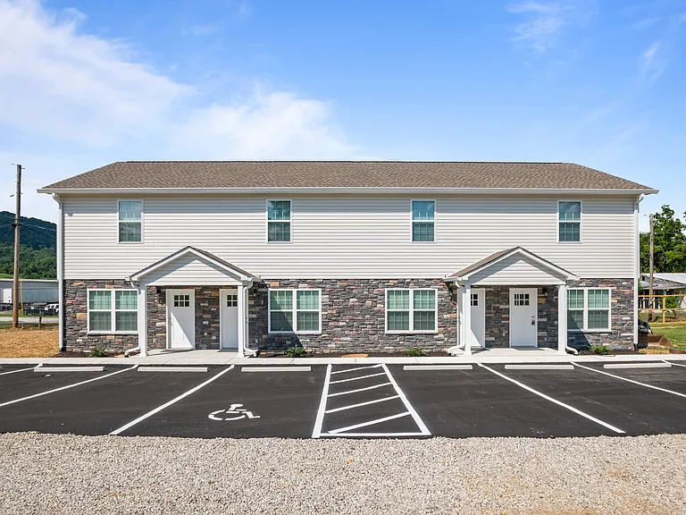 1815 Old Jacksboro Hwy #1 — Photo 5