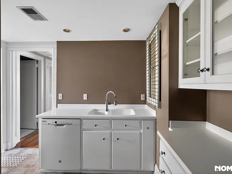 2068 Walton Way #201 — Photo 9