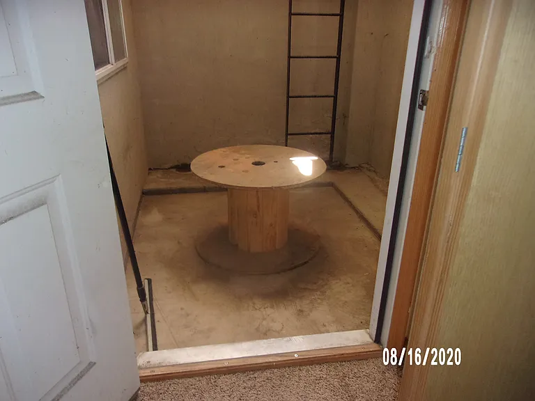 815 9th St #1/2-B — Photo 9