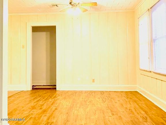5th image of 117 W Andrus Ave