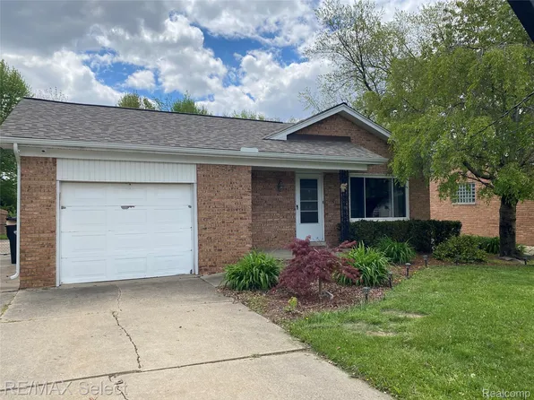 607 W Girard Ave, Madison Heights, MI 48071