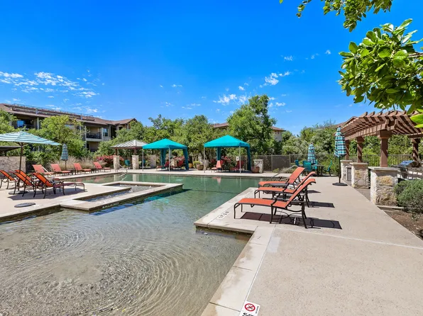 Lakeline East Apartments