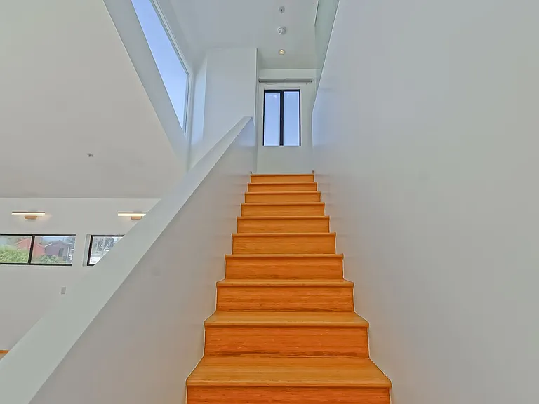 522 Grand Blvd — Photo 30