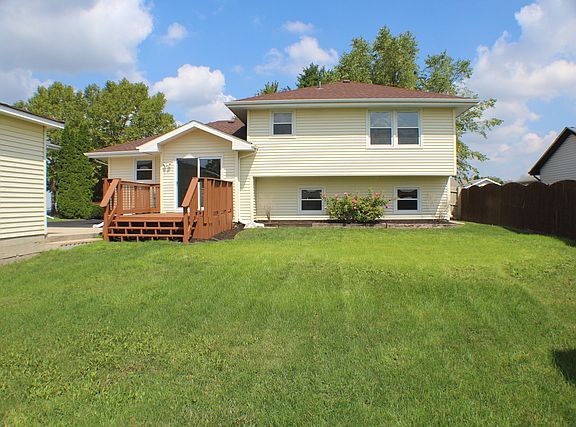 4th image of 2900 Streitz Dr