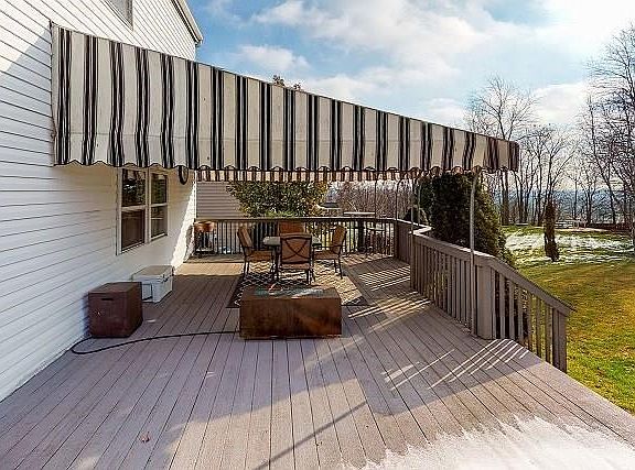 3rd image of 225 Dogwood Cir
