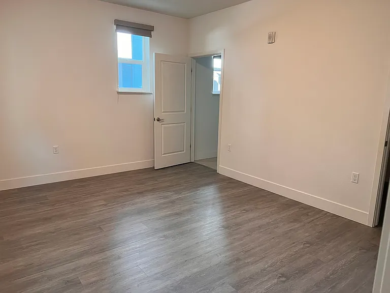 317 Baja Rose St — Photo 9