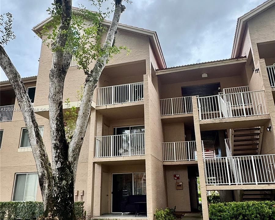 1st image of 10521 SW 157th Pl APT 306
