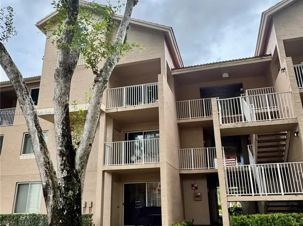 10521 SW 157th Pl APT 306, Miami, FL 33196