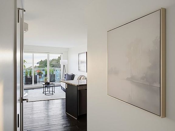 2nd image of 14955 Victoria Ave #603