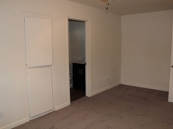 5th image of 4881 Franklin Ave