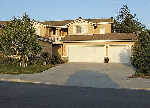 1st image of 420 Riverview Dr