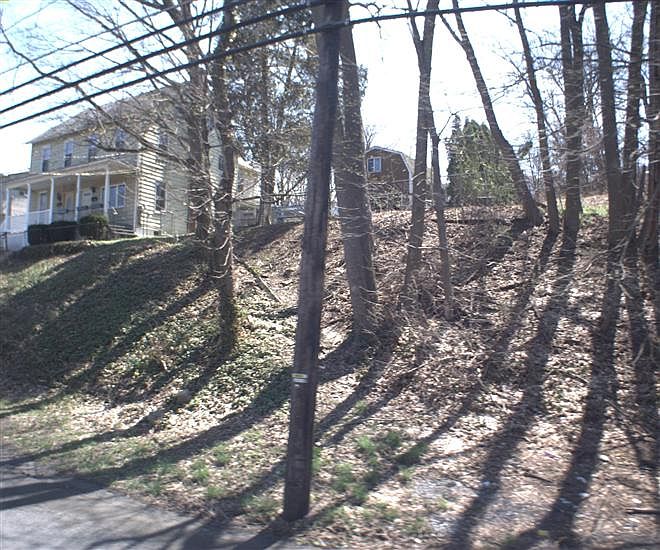 1st image of 639 W Church St
