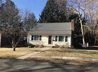 26 Eddy St, Milford, CT 06460