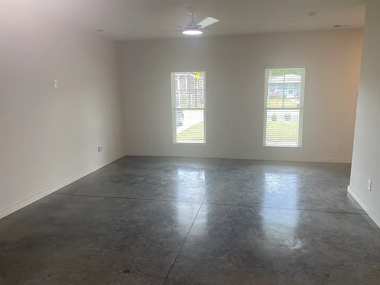 1822 Doscher Ave — Photo 6