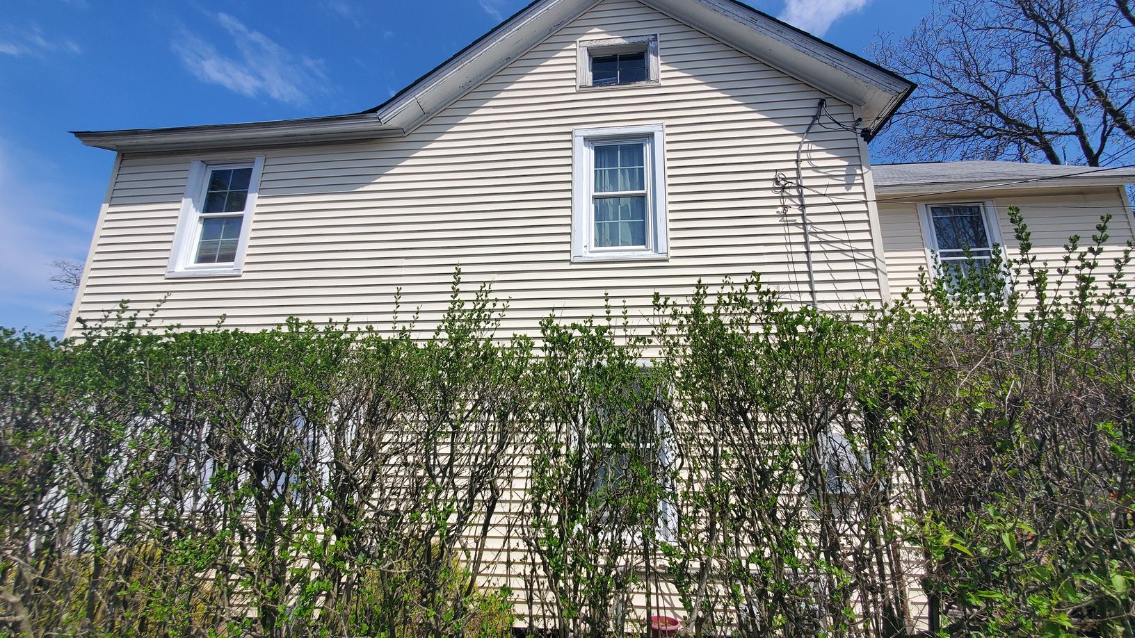  Former Commercial Uses: Funeral Parlor, Boot / Shoe retail Store & Religious Article Retail Store