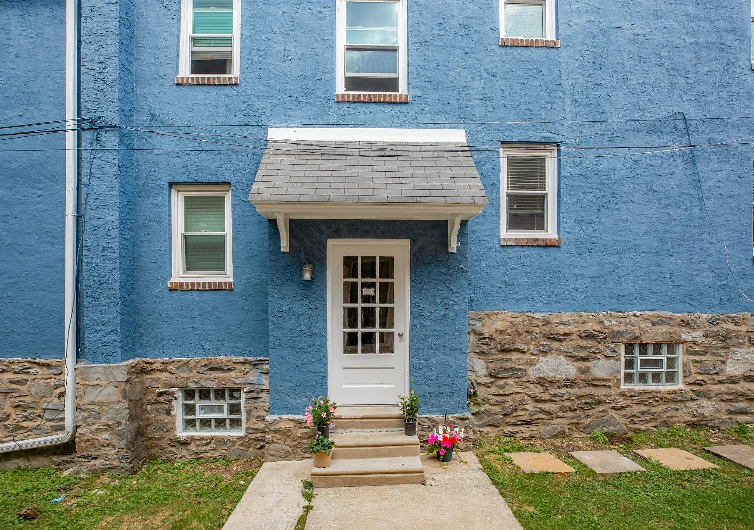 2325 Haverford Rd - Unit A — Photo 4