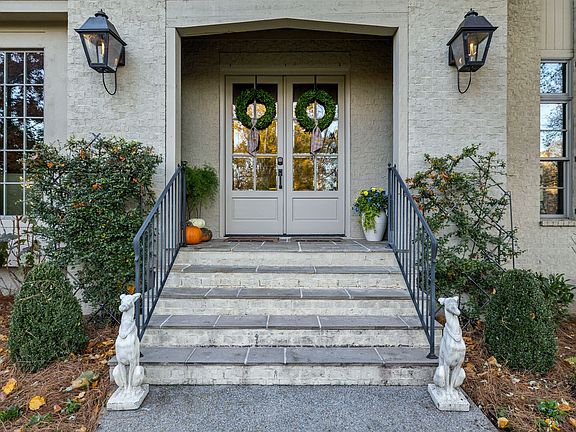 4th image of 4013 Vailwood Dr