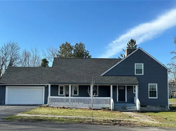 100 Sherbourne Rd, Syracuse, NY 13224