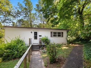 8 Golf St APT A, Asheville, NC 28801