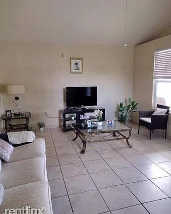 4th image of 3713 7th St W Unit 5