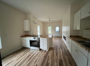 900 Elm St #A, Benton, KY 42025