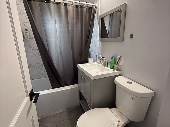 4th image of 256 Main St #2A