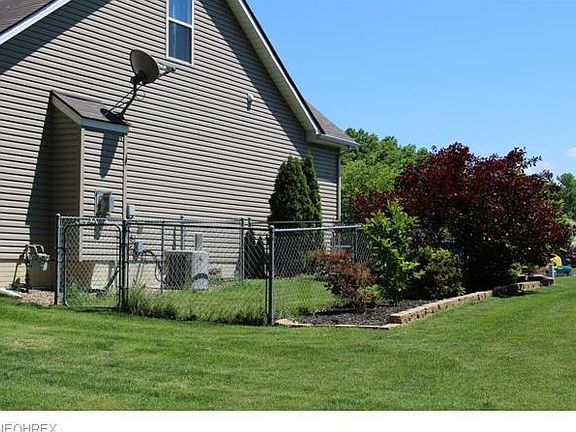 4th image of 5920 Sandelwood Ave
