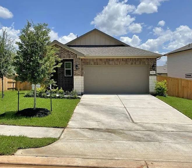 7052 Silverleaf Oak St — Photo 1