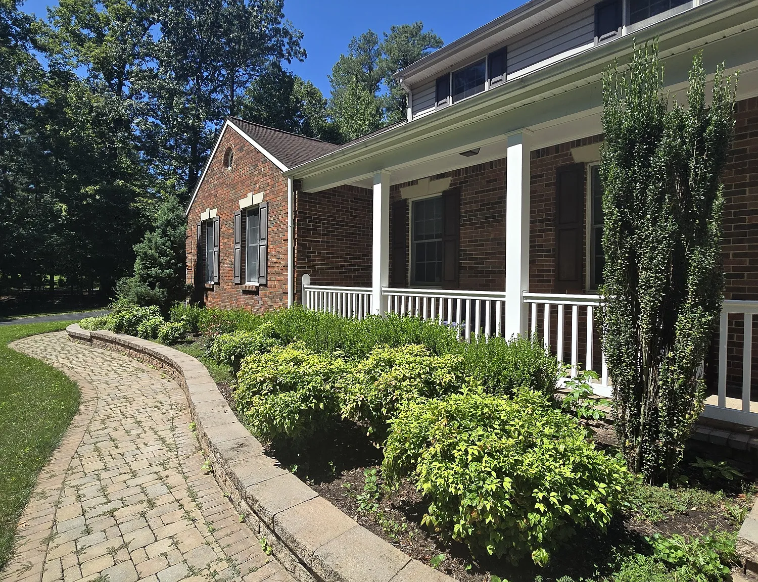4 bed, 4000 sqft, $3,895 — Photo 4