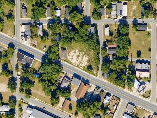 1439 KINGS Road, Jacksonville, FL 32209