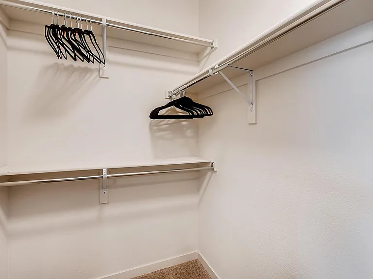 Master Walk in Wardrobe