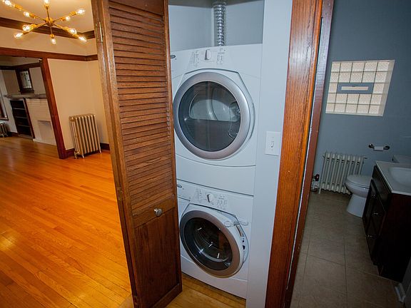 In unit washer and dryer.