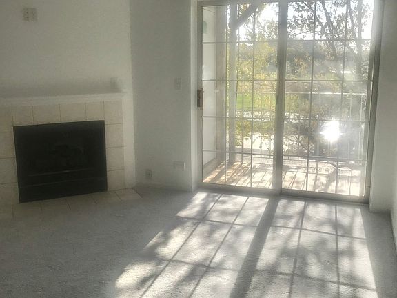 5th image of 798 N Gary Ave Unit 213