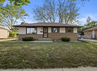 6179 N 89th St, Milwaukee, WI 53225