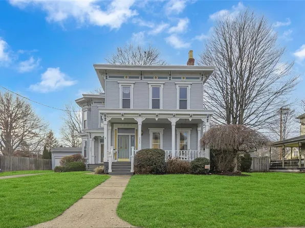 235 College Ave, Beaver, PA 15009