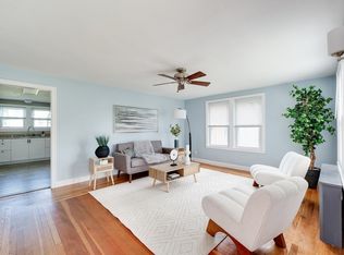 41 Park St, Feeding Hills, MA 01030