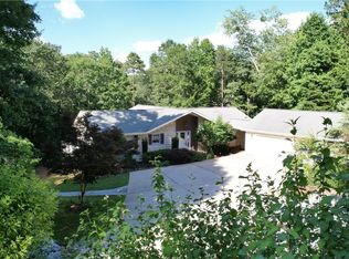 110 Muskhogean Rd, Fair Play, SC 29643
