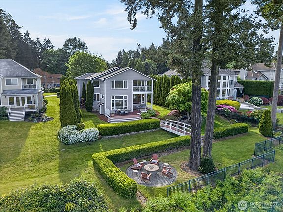 4th image of 3205 9th Avenue Ct NW