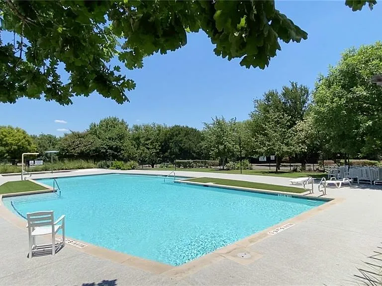 1041 Winnsboro Loop — Photo 23