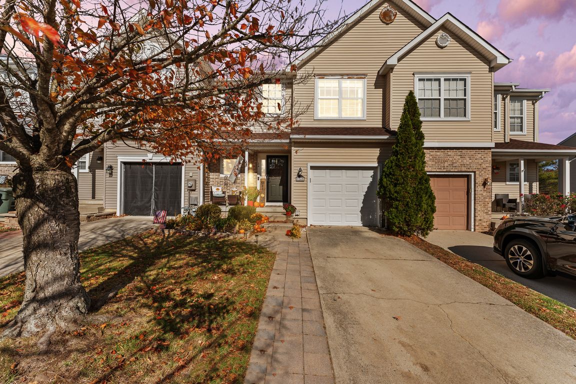 next background image