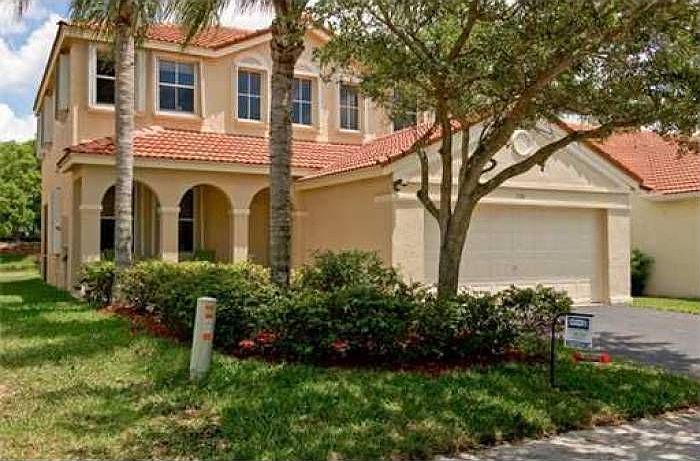 1st image of 776 Sand Creek Cir