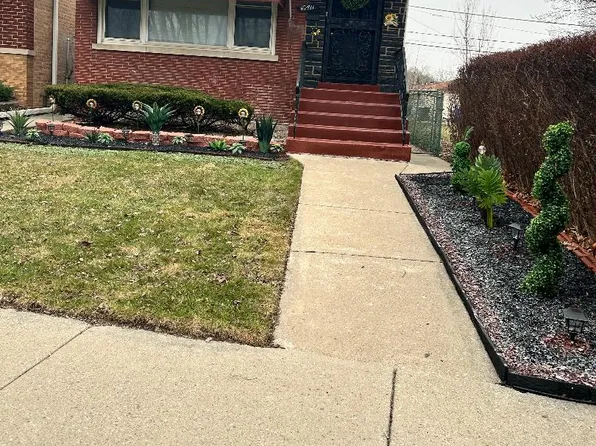 10411 S Cottage Grove Ave, Chicago, IL 60628