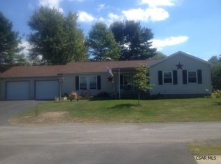 125 Bentwood Dr, Windber, PA 15963
