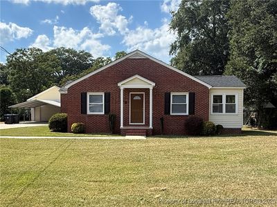 109 N Dickson St, Raeford, NC, 28376