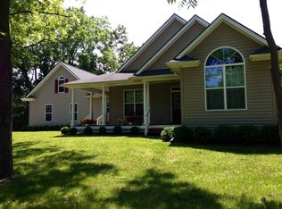 5282 Richardson Rd, Howell, MI 48843