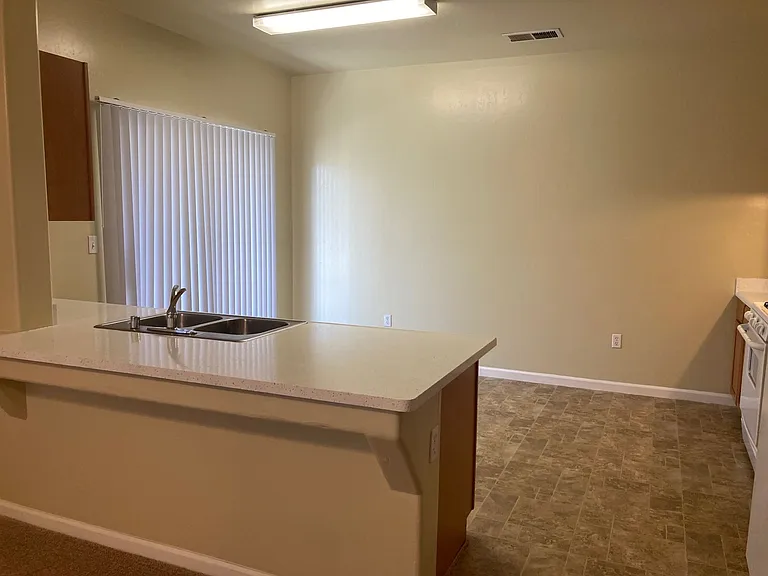 2309 Cullen Ct — Photo 8