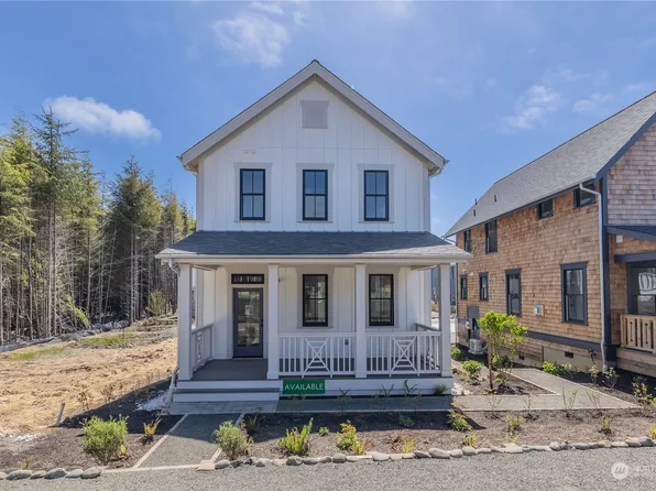 19 Spoke Lane, Pacific Beach, WA 98571
