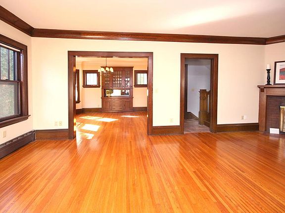5th image of 1384 Grand Ave