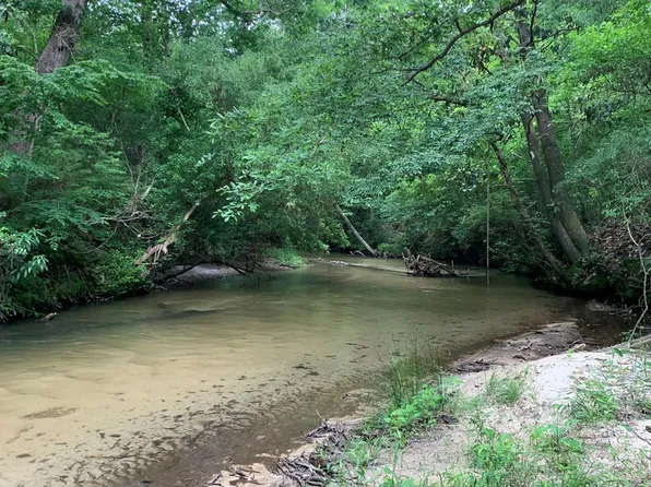 Pickwick Rd, Foxworth, MS 39483