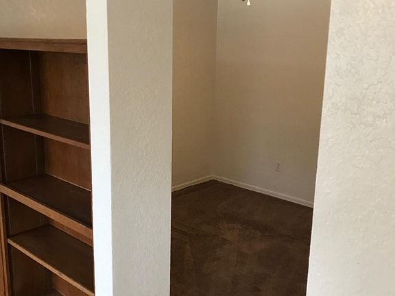 4th image of 1932 E Lindsey St APT 112